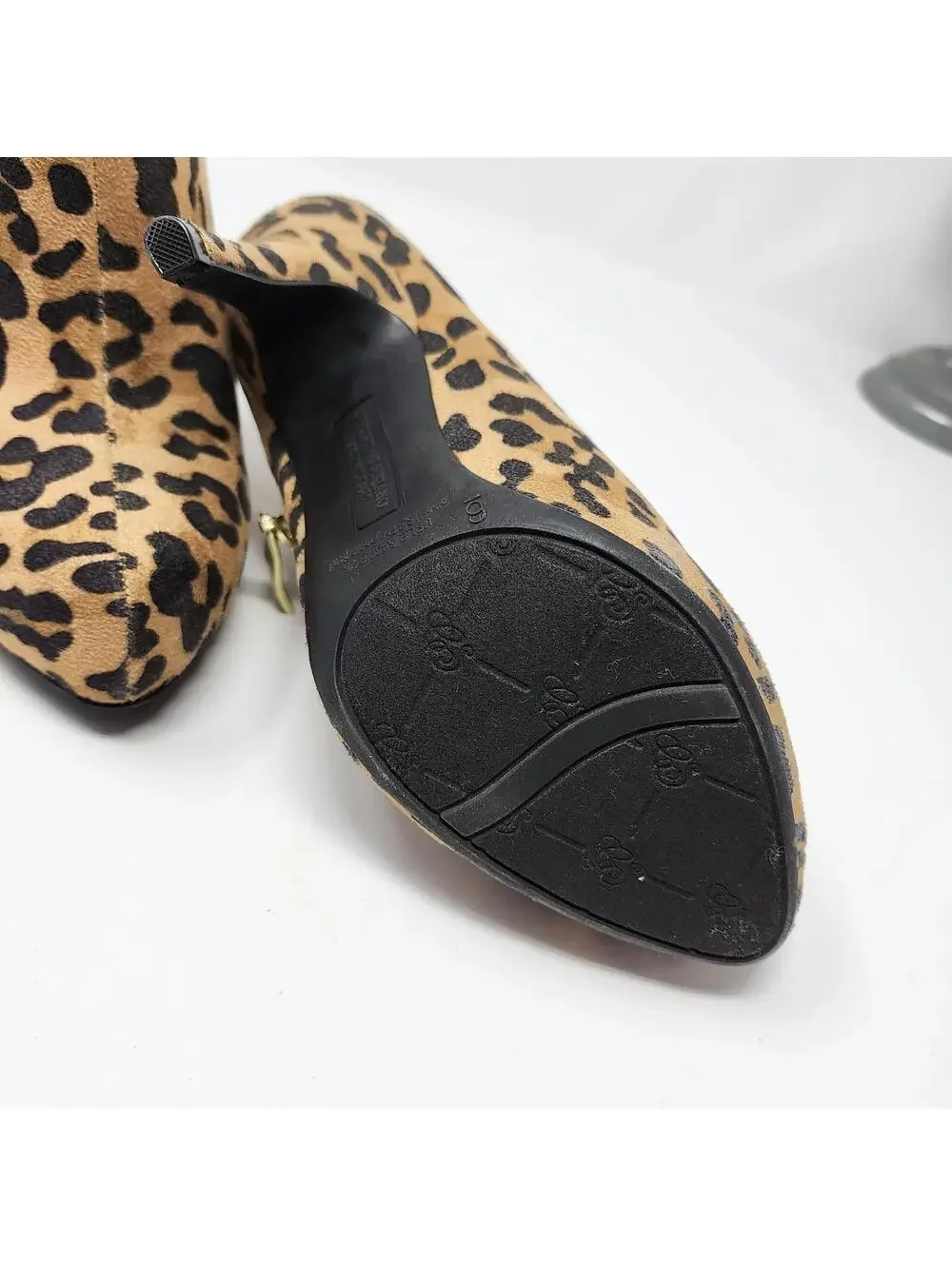 Christian Siriano Women's Leopard Print Heeled Ankle Booties Size 6